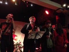 539199_10151324109716765_348638417_n