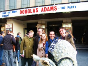 378291_368725159816990_1389321127_n